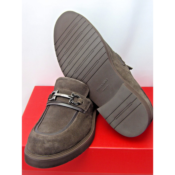 NIB FERRAGAMO FIORELLO BROWN SUEDE LEATHER GANCINI BIT LOGO LOAFERS 11 M ITALY main image 4